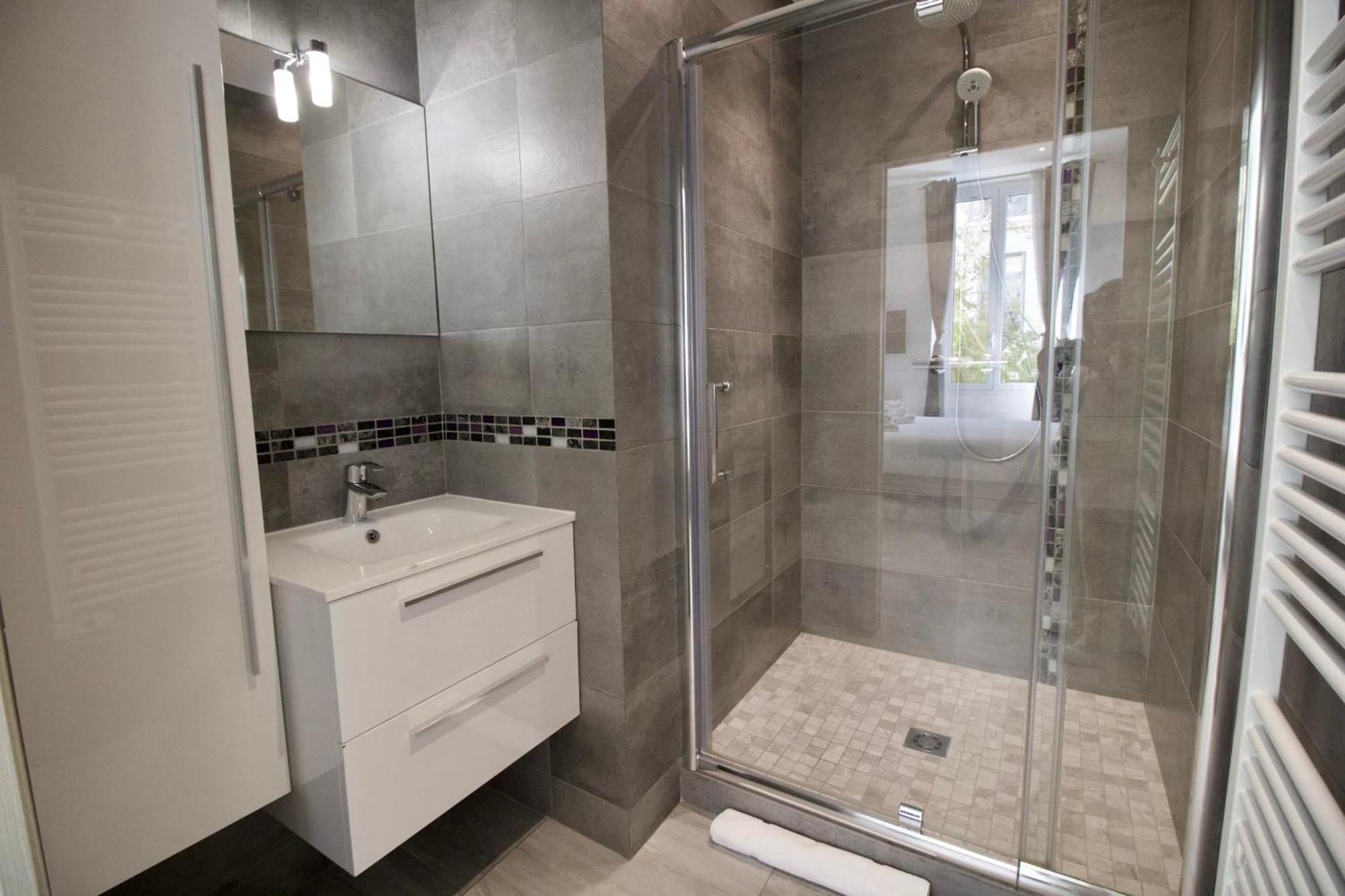 4 Bedrooms 4 Bathrooms Terrace Кан Екстериор снимка
