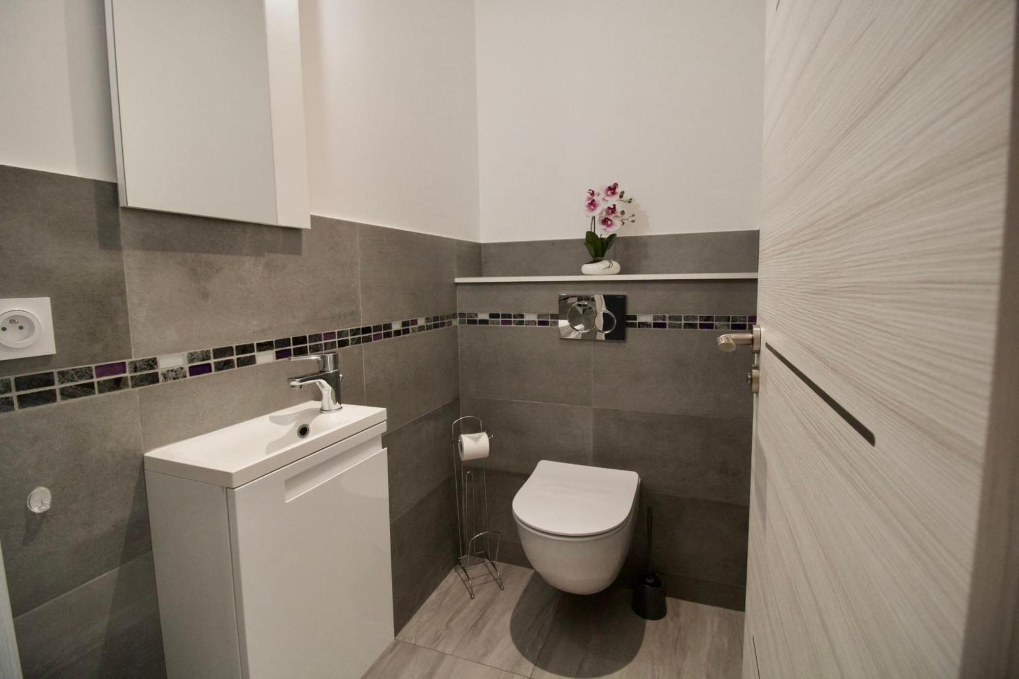 4 Bedrooms 4 Bathrooms Terrace Кан Екстериор снимка