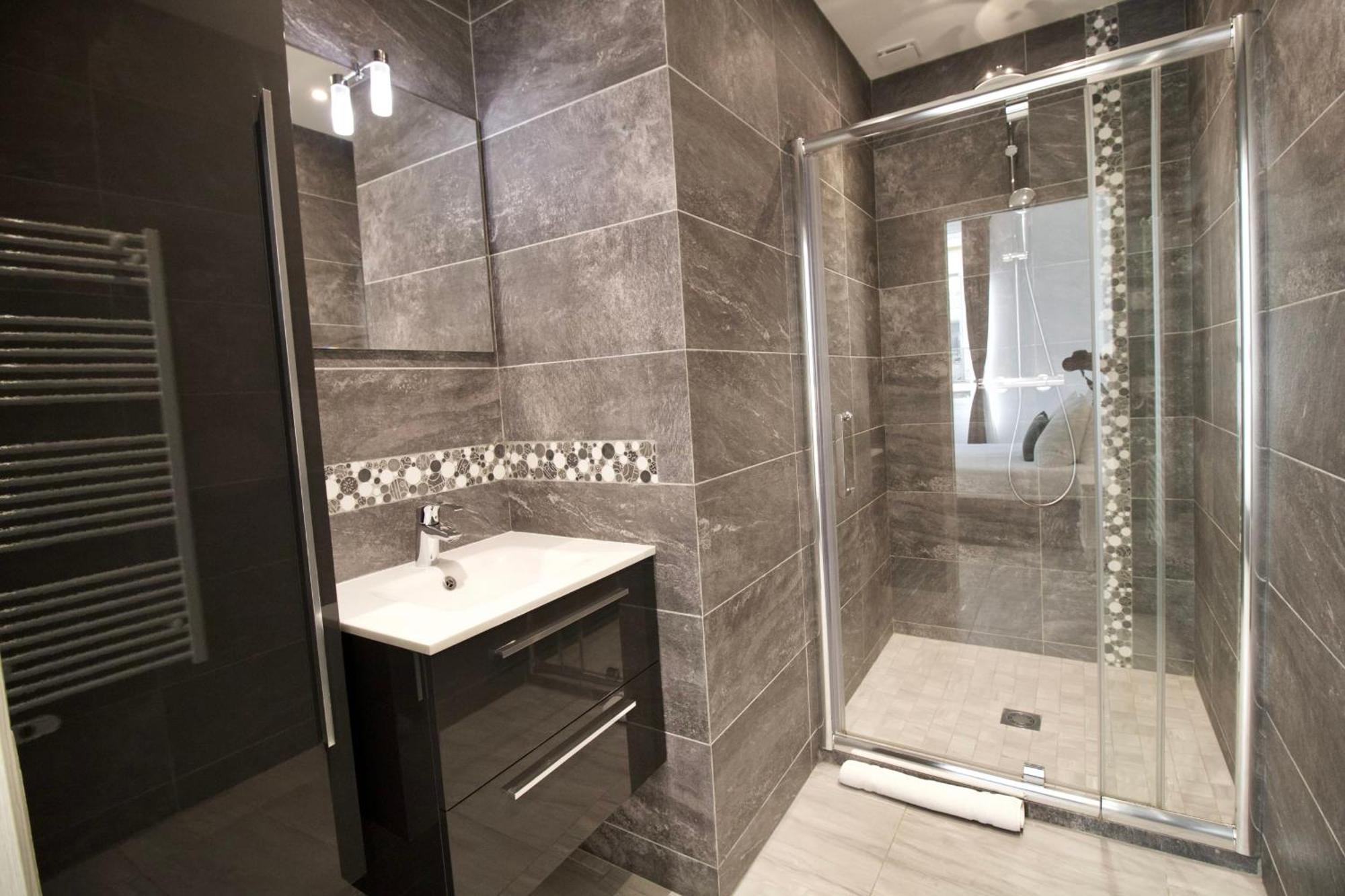 4 Bedrooms 4 Bathrooms Terrace Кан Екстериор снимка