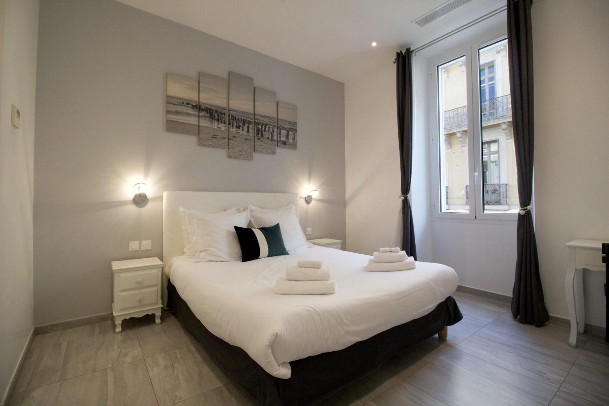 4 Bedrooms 4 Bathrooms Terrace Кан Екстериор снимка